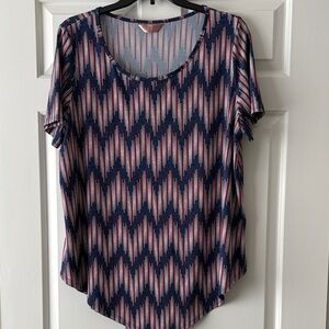 Chic Zigzag Patterned Short Sleeve Top